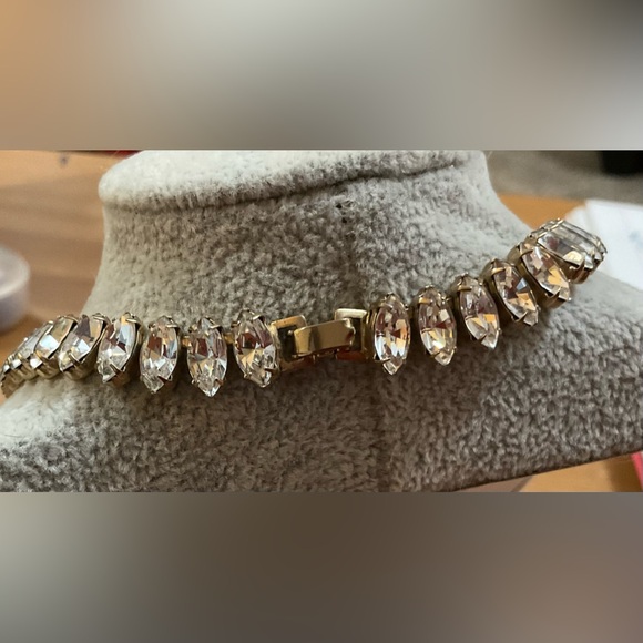 Tennis Necklace sophisticate reign about/approximately 16” tennis necklace w/CZ. - Picture 4 of 8